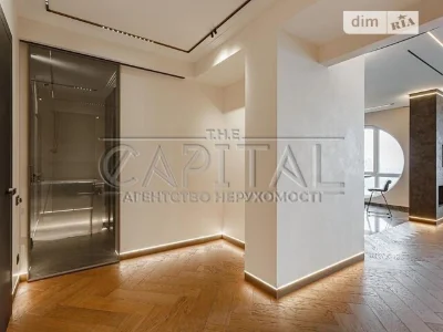 For sale 4-room apartment 200 sq. m. on 18 Instytutska Street • ID 34