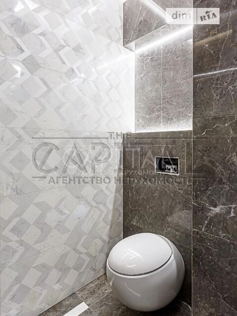 For sale 4-room apartment 200 sq. m. on 18 Instytutska Street • ID 34