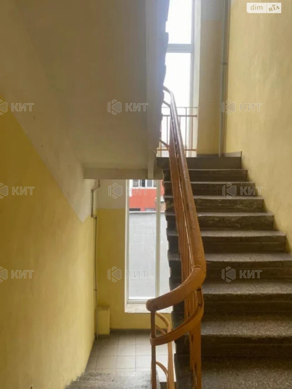For Sale Apartment Center