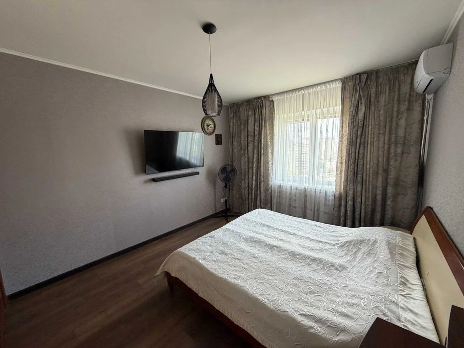 Sale of a 3-room apartment of 92 sq. m. with UPS, Dragomano St.