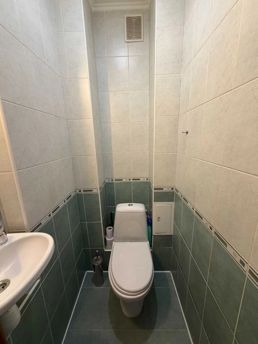 Sale of a 3-room apartment of 92 sq. m. with UPS, Dragomano St.