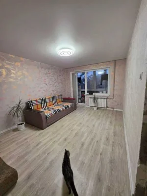 I will sell a 2-room apartment on the left bank, st. autumn