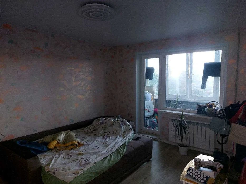 I will sell a 2-room apartment on the left bank, st. autumn