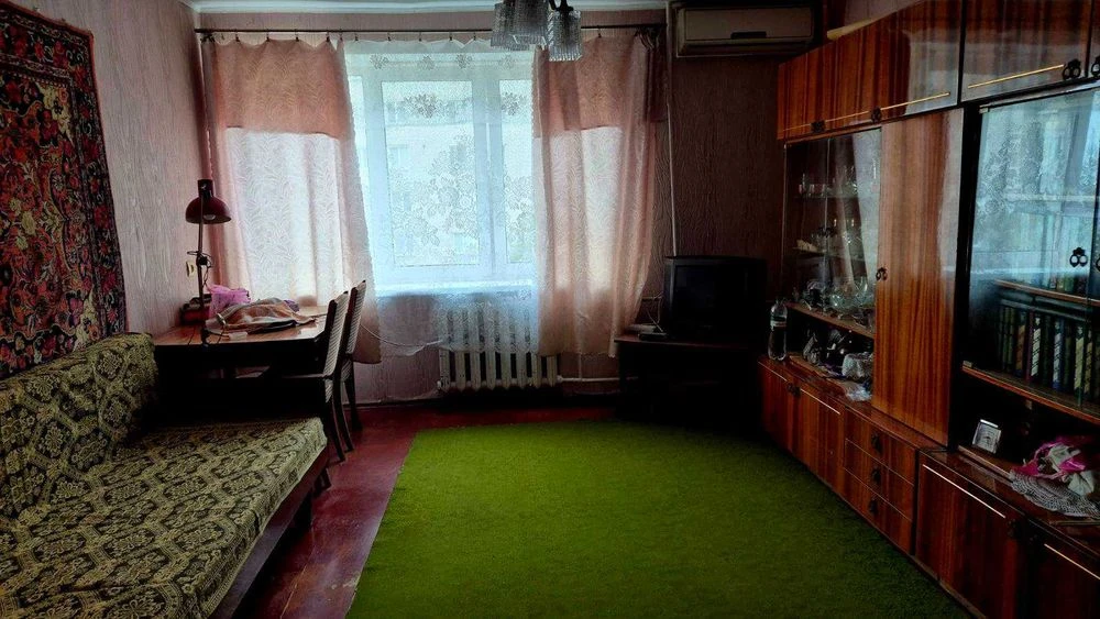ПРОДАМ 2к ЖМ Северный ул. Семафорная 38 жилое состояние 2600
