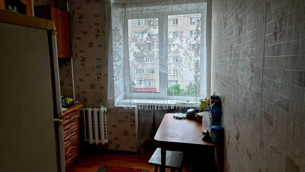 ПРОДАМ 2к ЖМ Северный ул. Семафорная 38 жилое состояние 2600
