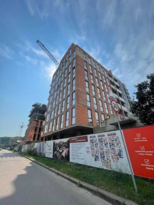 Продаж 2 кімнатної квартири біля парку по вул Селянська