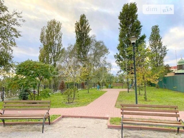 Продажа 3к квартиры 94 кв. м по ул. Героев полка АЗОВ 8 • ID