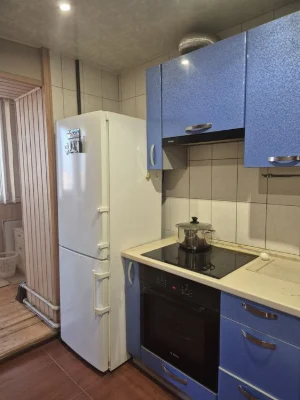 For sale: 1-room apartment with improved layout on Molochnaya Street.