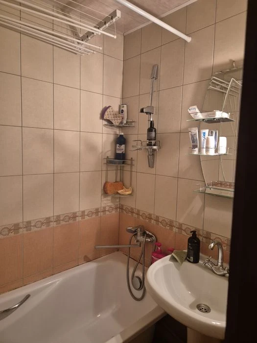 For sale: 1-room apartment with improved layout on Molochnaya Street.