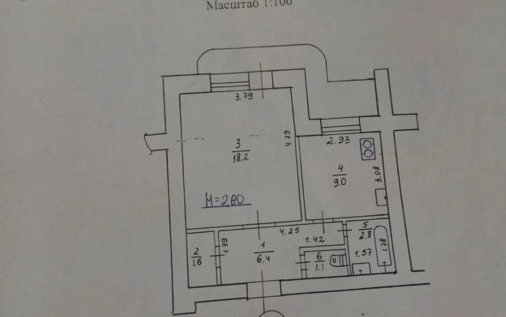 For sale: 1-room apartment with improved layout on Molochnaya Street.