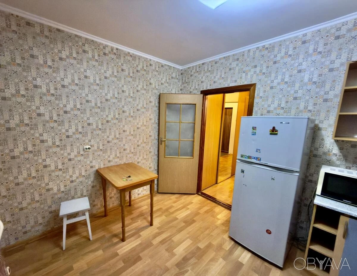 1 комн. квартира Драгоманова ул., 8