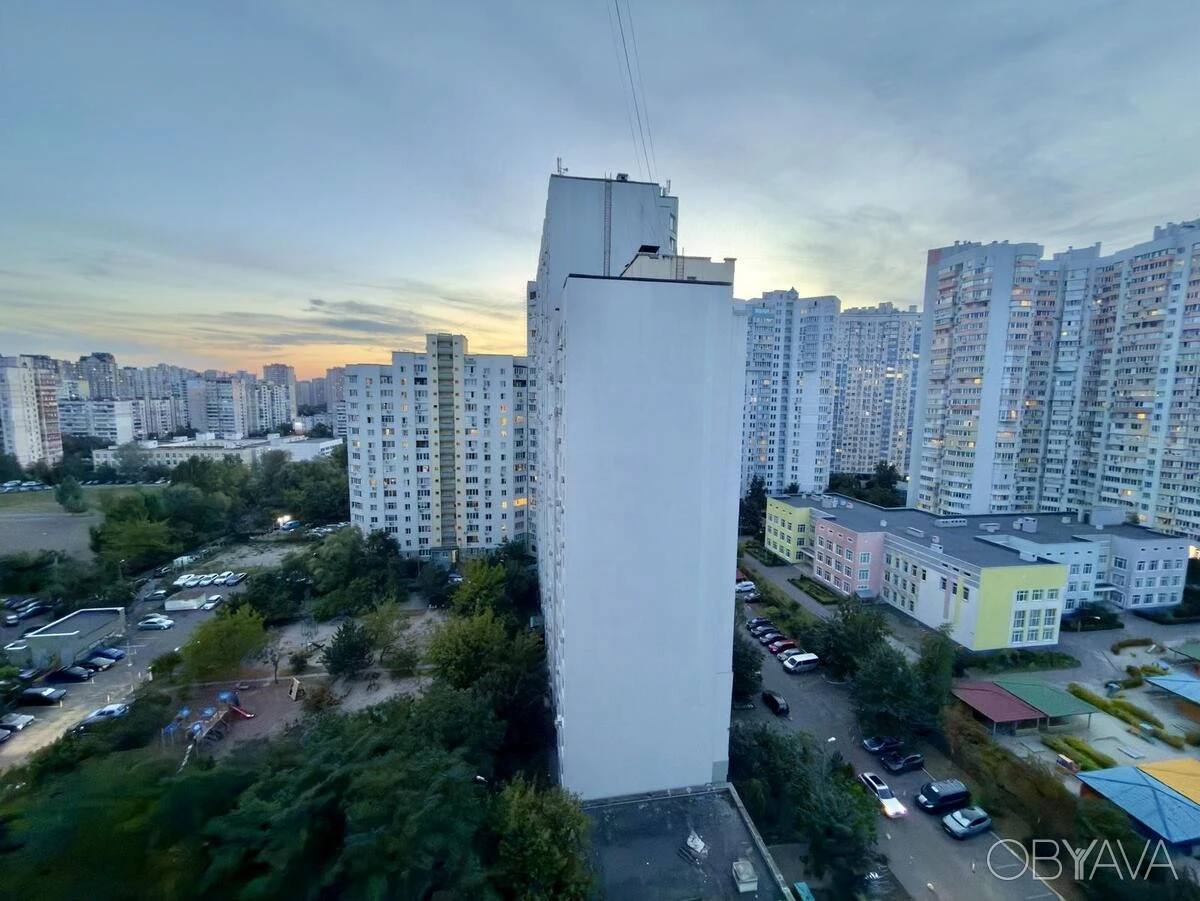 1 комн. квартира Драгоманова ул., 8
