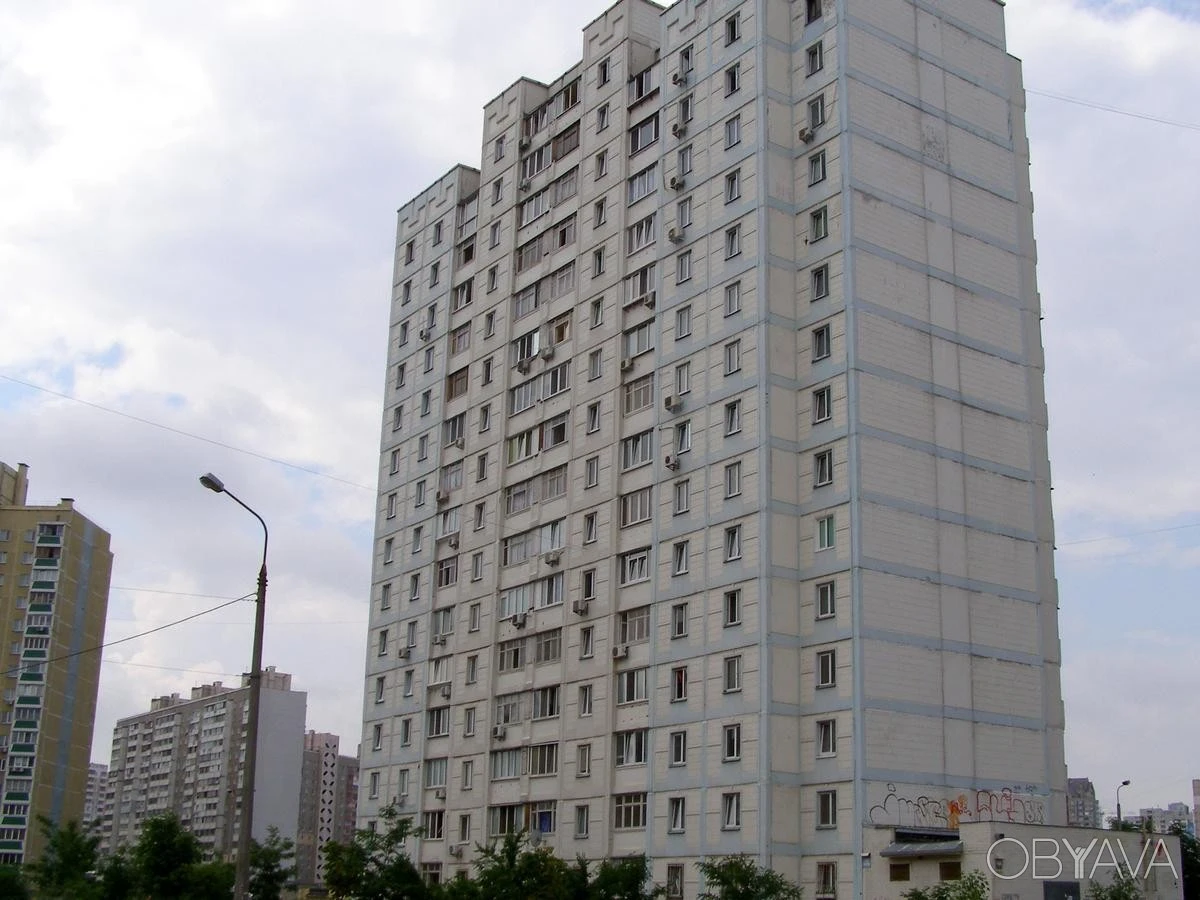 1 комн. квартира Драгоманова ул., 8
