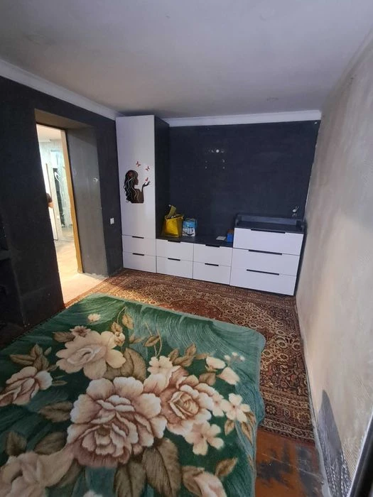 Sale of part of the house in the Oleksandrivskyi house