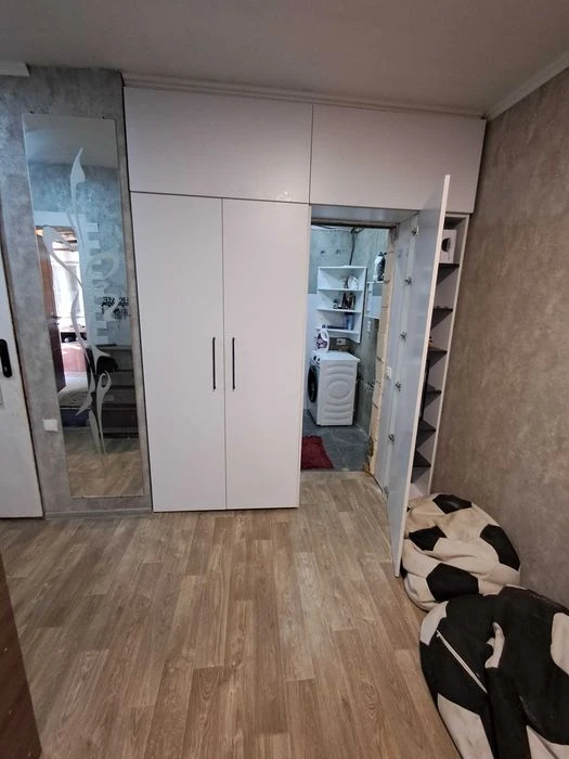 Sale of part of the house in the Oleksandrivskyi house