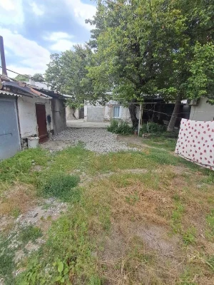 Sale of part of the house in the Oleksandrivskyi house