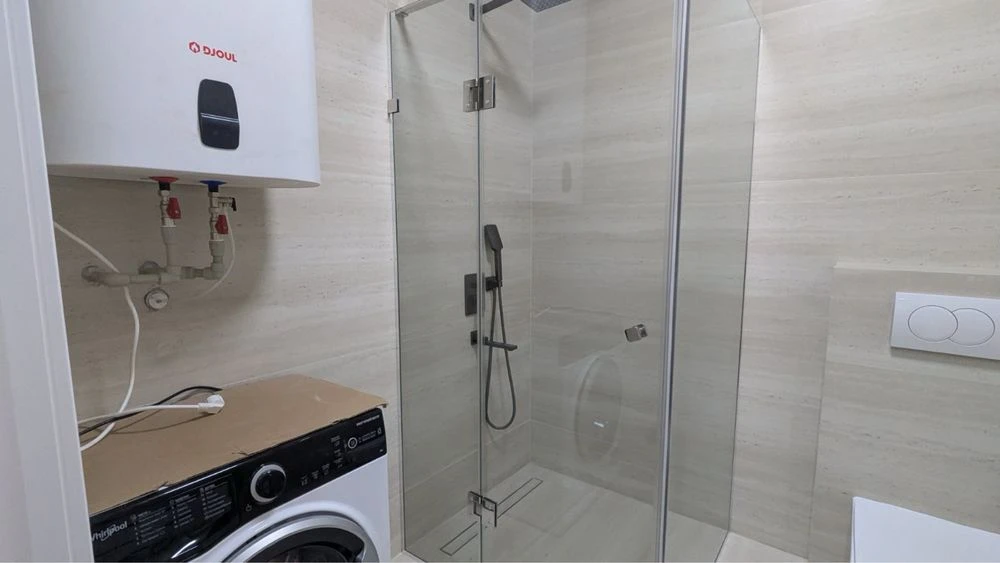 Продаж 1.5 кі-ної квартири поруч з Набережною