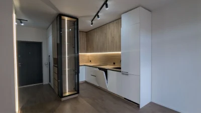 Продаж 1.5 кі-ної квартири поруч з Набережною
