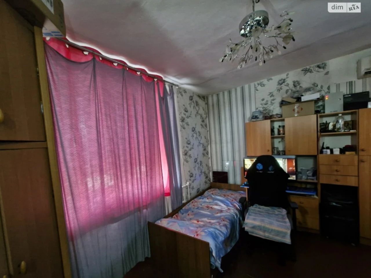 Room for sale in Sugar Village
