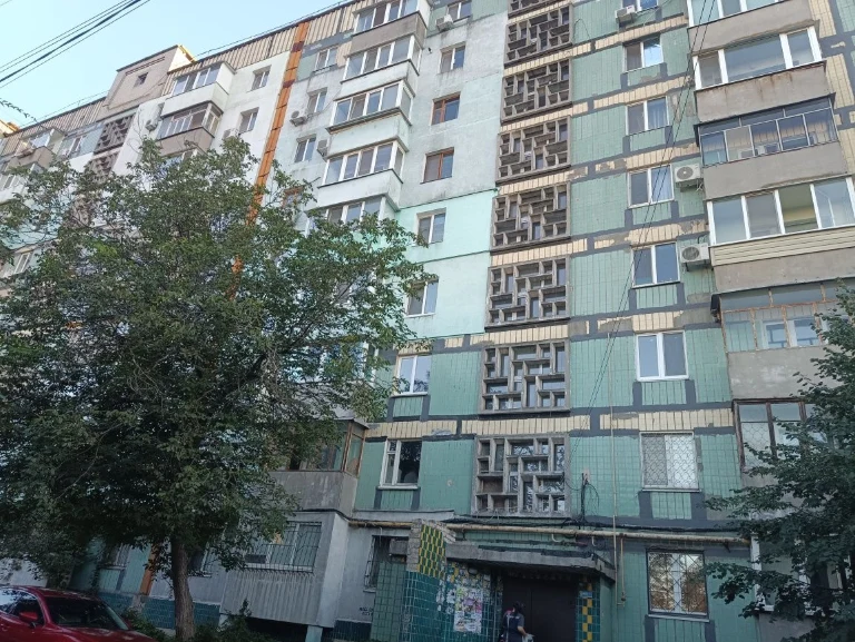 Продам 3к квартиру Чешка Поля Кирова низ Минина Шнеерсона