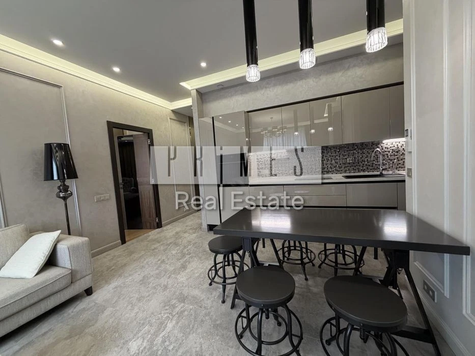 For sale / 2-room apartment / 6th floor / Residential complex "Royal Tower" /