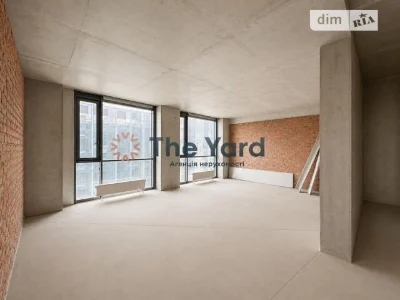 Sale of 4-room apartment 183 sq. m. on Staronavodnytska Street 42/44,
