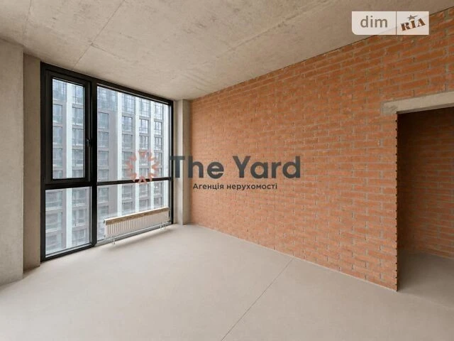 Sale of 4-room apartment 183 sq. m. on Staronavodnytska Street 42/44,