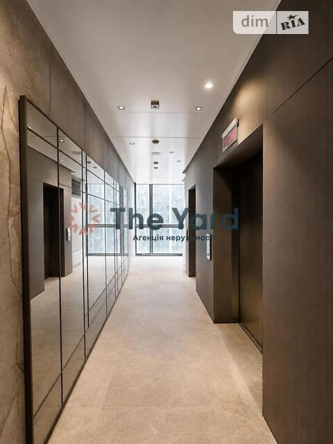 Sale of 4-room apartment 183 sq. m. on Staronavodnytska Street 42/44,
