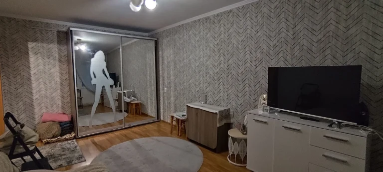 Продам 1но на Вітрука