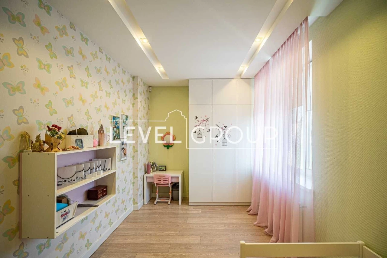 Продаж 6к будинку 189кв. м, 6сот землі в Києві, Святошинськи