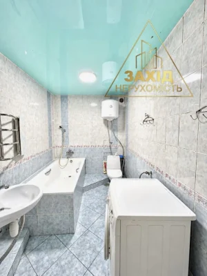 Чотирикімнатна р-н Відродження 74 м², роздільне планування