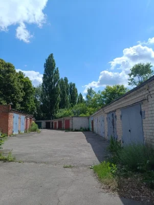 Гараж в центре , с подвалом