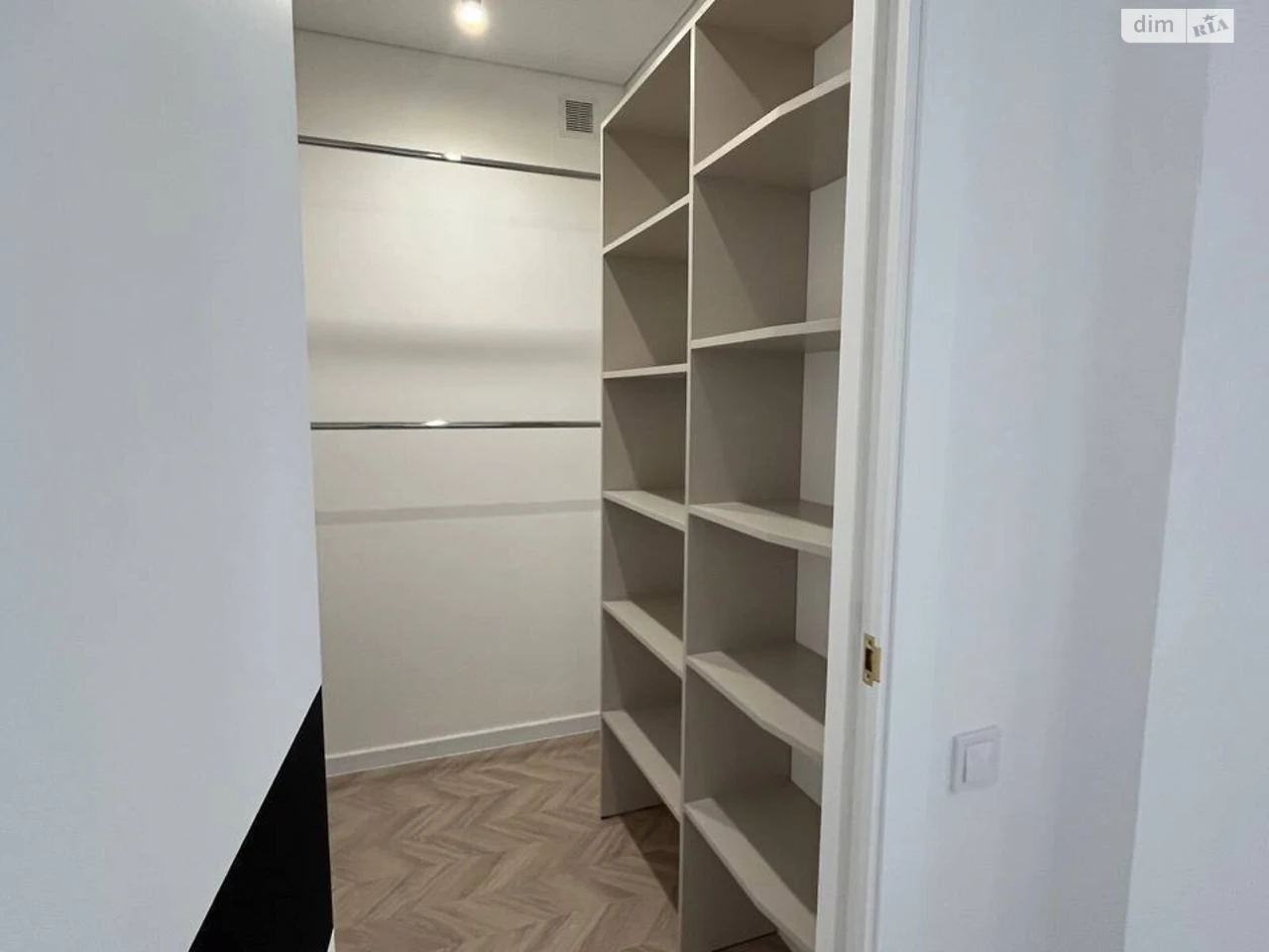 Продаж Квартира Академічний