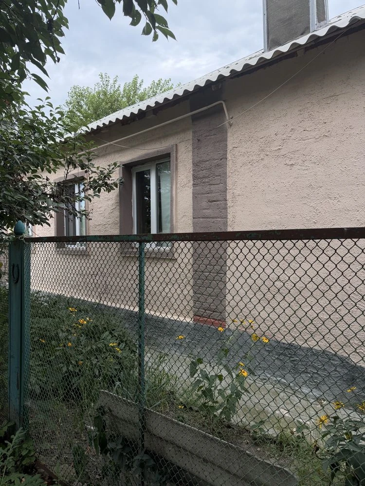 Продам добротный дом м. Индустриальная