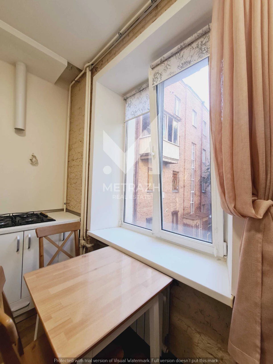 Id 93499 Продам 2к.квартиру 3/5 с ремонтом в центре возле ме