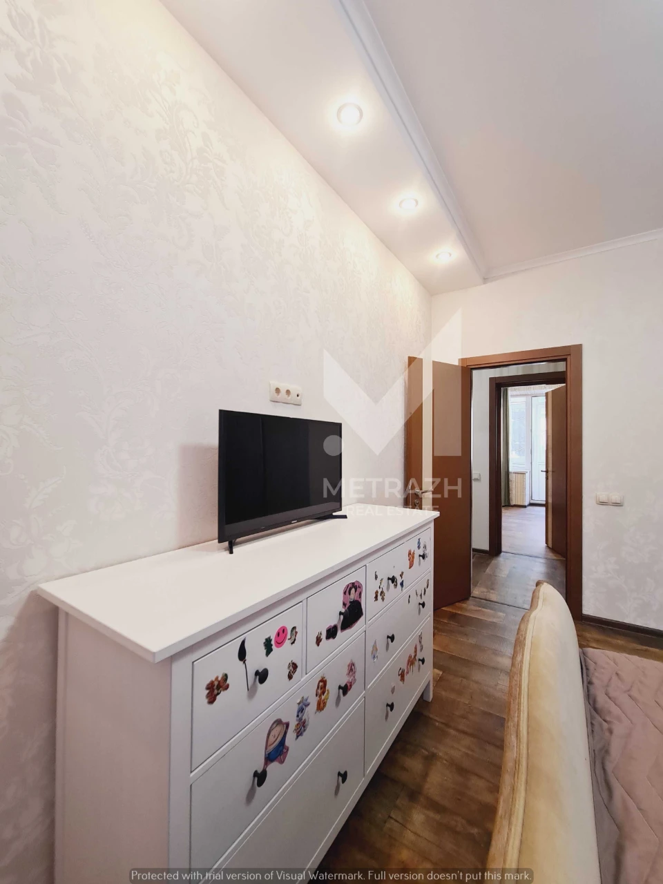 Id 93499 Продам 2к.квартиру 3/5 с ремонтом в центре возле ме