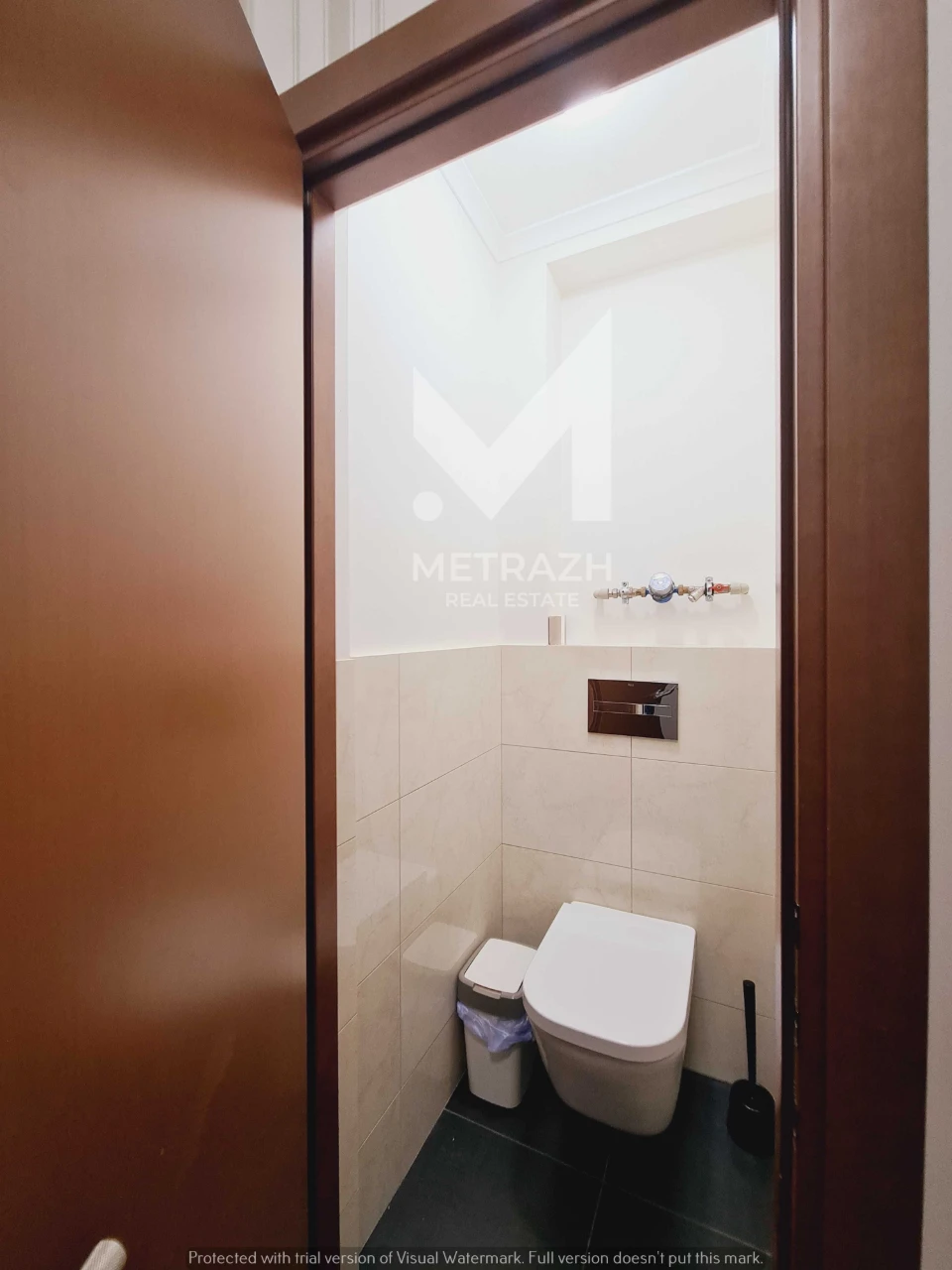 Id 93499 Продам 2к.квартиру 3/5 с ремонтом в центре возле ме
