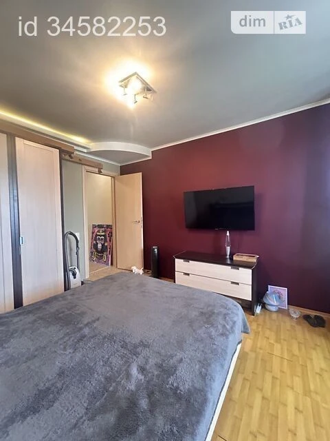 Sale of 1-room apartment 52.5 sq. m. on Mykoly Golego St. 5 • ID 3