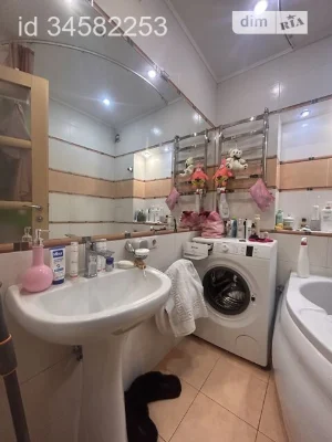 Sale of 1-room apartment 52.5 sq. m. on Mykoly Golego St. 5 • ID 3