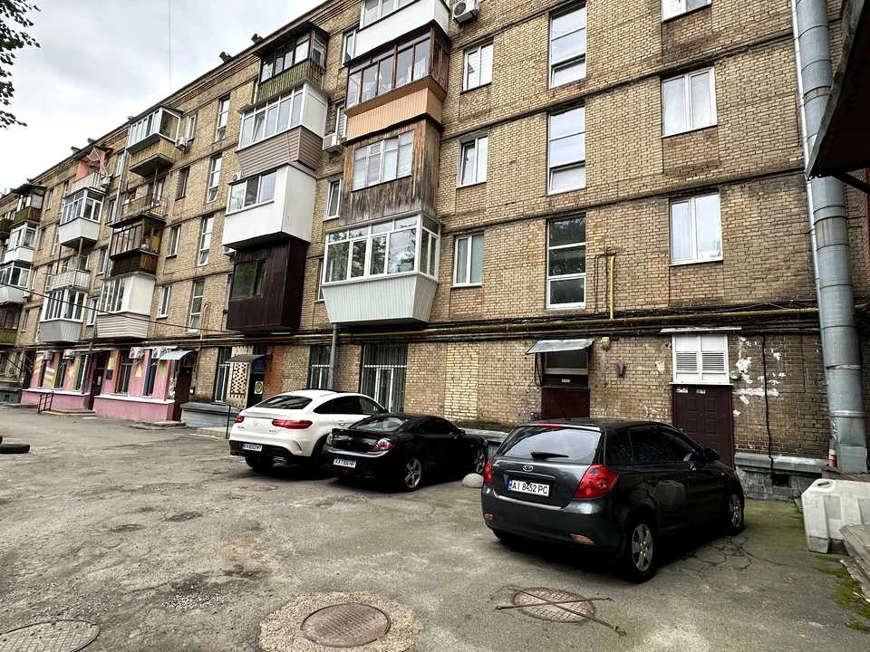 Квартира. Київ, Бастіонна вул.