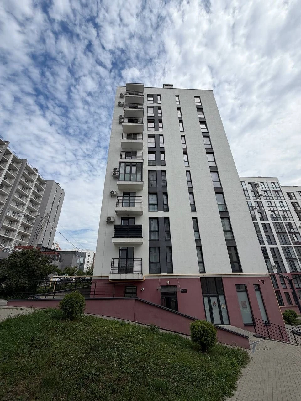 Продаж 2 кімнатної квартири ЖК Plus 2 вул Малоголосківська