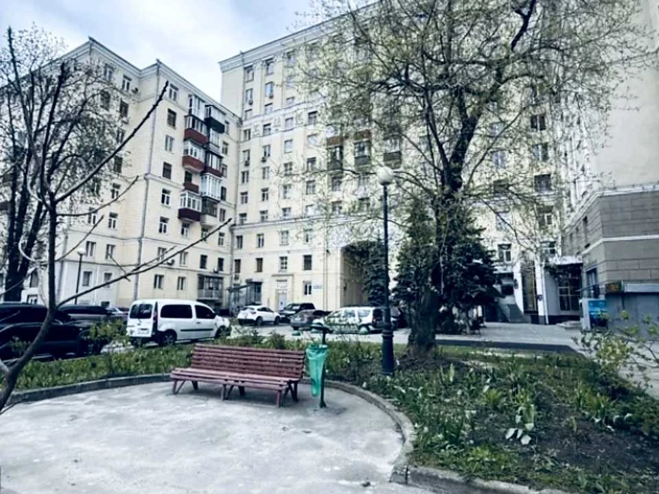 Apartment. Kharkiv, Heroiv Kharkova Ave. (Moskovskiy)