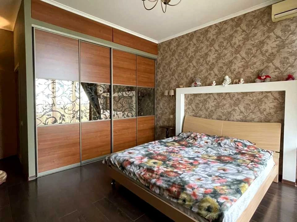 Квартира. Одеса, Аркадійське плато вул. (Гагаринське плато)