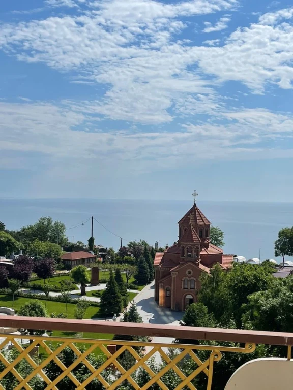 Продажа 2 комн кв Аркадийский Дворец.Вид на море