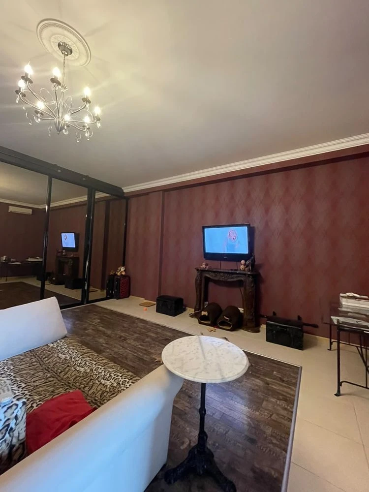 Продажа 2 комн кв Аркадийский Дворец.Вид на море