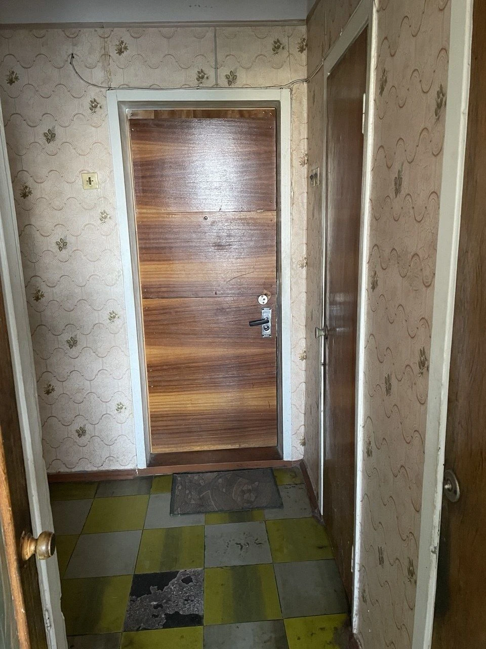 Очень Срочная продажа 3 ком кв ул.Школьная
