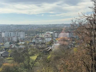Простора 1к Виставка ідельний зручний поверх. Велика лоджія,