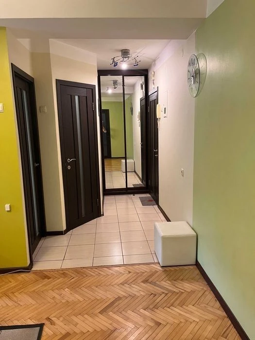 For sale two-room apartment 40.4 m2 Ak. Shalimova 22 (Heroiv S