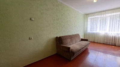 Світла 2к Виставка, зручний поверх хрущовка, не кутова. Пере