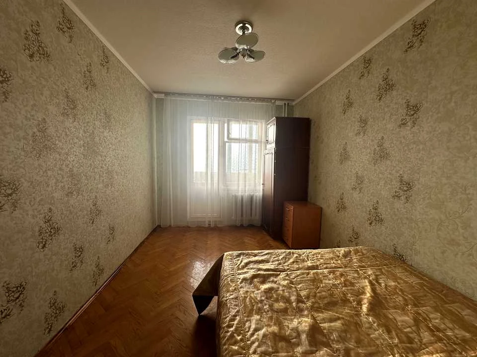 Квартира. Київ, Володимира Івасюка просп. (Героїв Сталінград